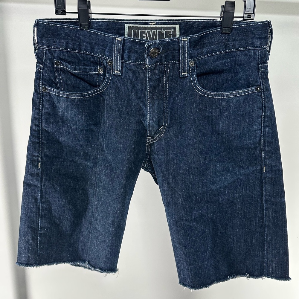 LEVI’S / Classic Blue DIY Jorts / W32” x L32” - Picture 2 of 8